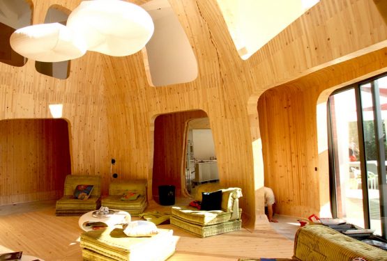 Maison-Amalur-intérieur-en-bois-massif-Inaki-NOBLIA-1