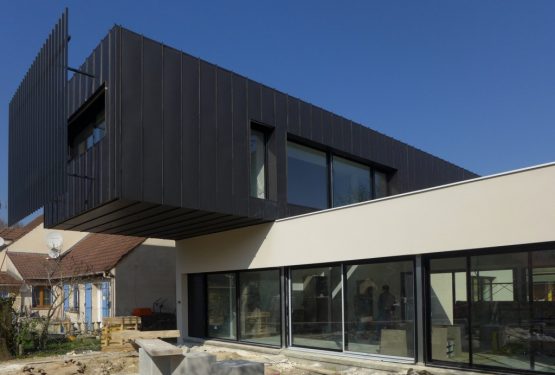 Well-balanced house – Une maison contemporaine, par SOF Architectes