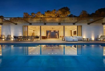 Villa The Rock Ibiza, par Zsofia Varnagy Architecture d'Intérieur