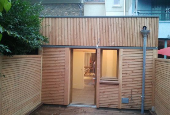 Restructuration-Extension d’une habitation et espace d’accueil des petits, par REFLETS architectures