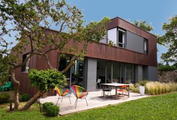 MAISON BIOCLIMATIQUE A PATIO, par VARON ARCHITECTES